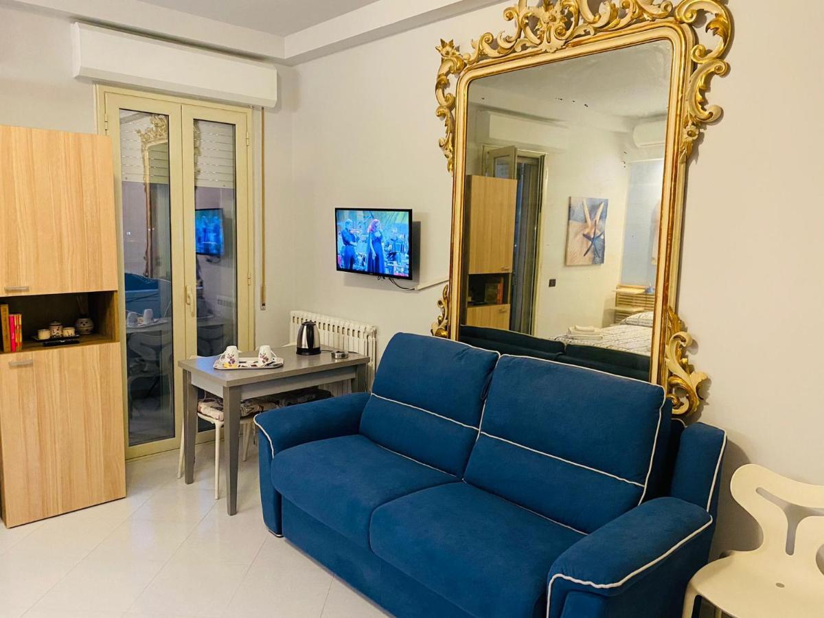 B E B Le Terrazze Sul Mare Bed & Breakfast Catanzaro Exterior photo